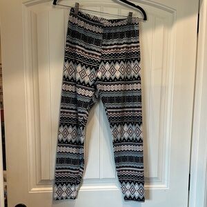 Eye Candy Black and White Patterned Leggings